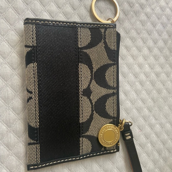 Coach key ring /card case - Picture 2 of 2